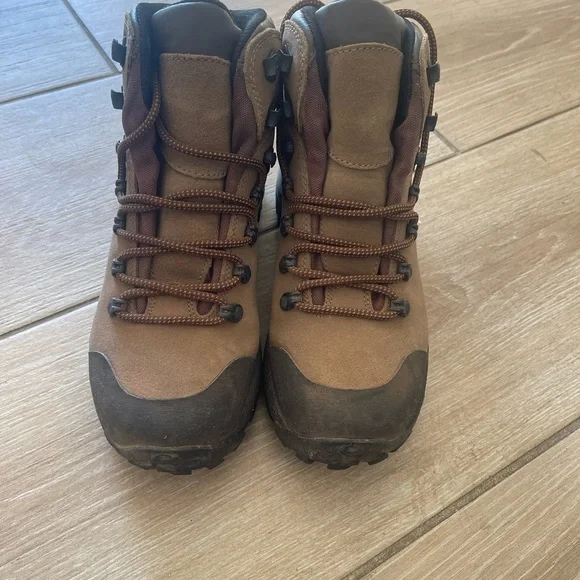 Merrel women's brown hiking Boots - Picture 5 of 8